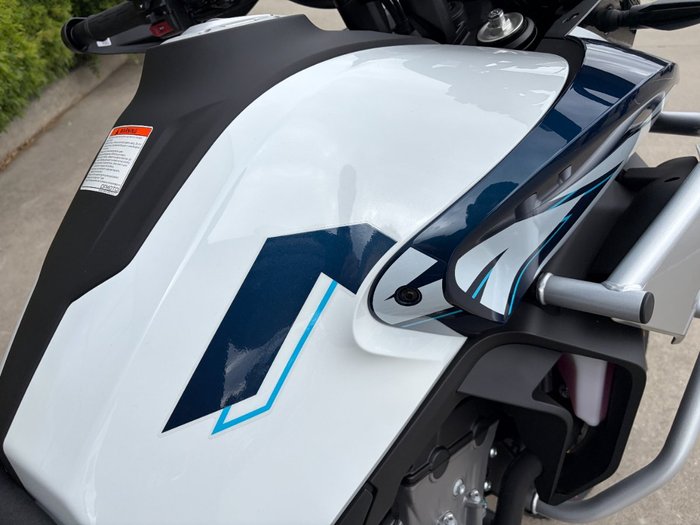 2025 CFMOTO MT EXPLORE STARRY WHITE