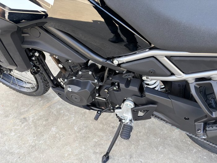 2026 CFMOTO 450 MT NEBULA BLACK