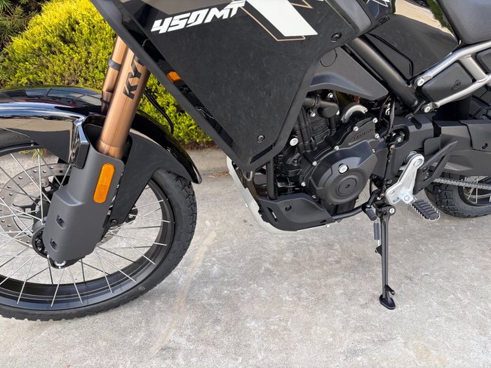 2026 CFMOTO 450 MT NEBULA BLACK