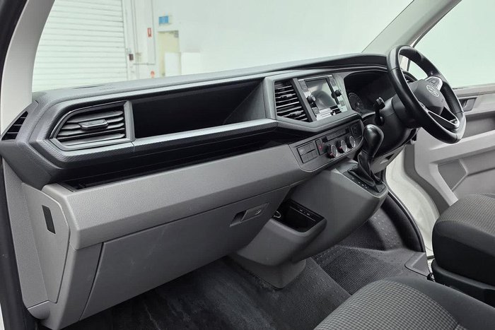 2023 Volkswagen Transporter TDI340