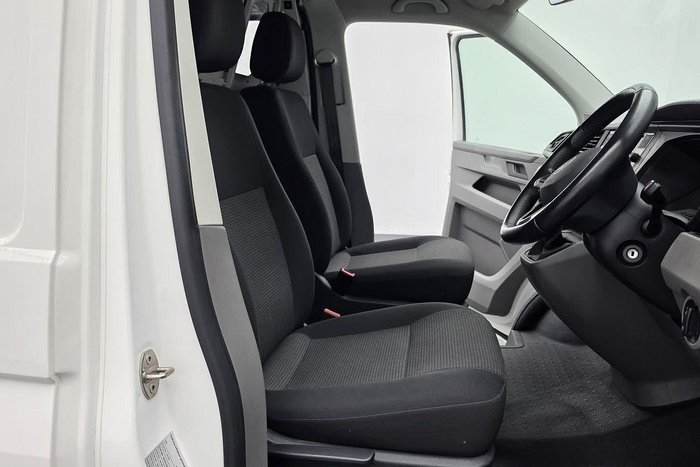 2023 Volkswagen Transporter TDI340