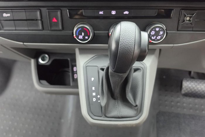 2023 Volkswagen Transporter TDI340