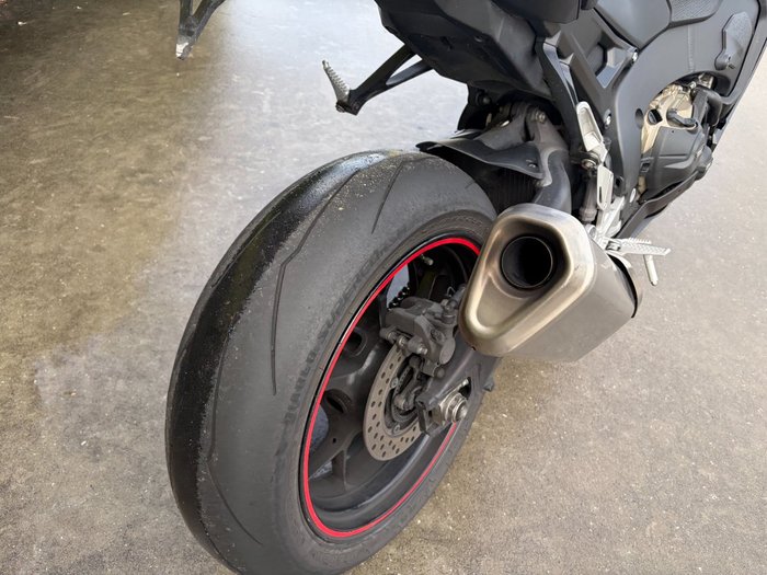 2017 Honda CBR1000RR (FIREBLADE) ABS