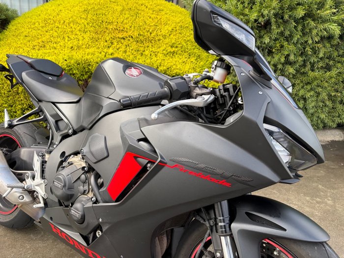 2017 Honda CBR1000RR (FIREBLADE) ABS