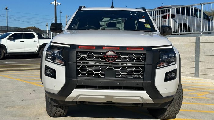 2026 Nissan Navara PRO-4X D27 MY26 4X4 Dual Range Blizzard White