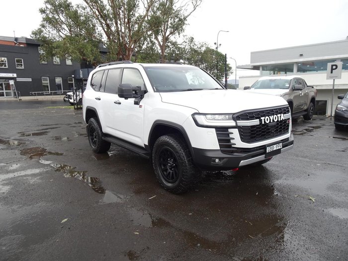2021 Toyota Landcruiser GR Sport FJA300R 4X4 Dual Range Arctic White