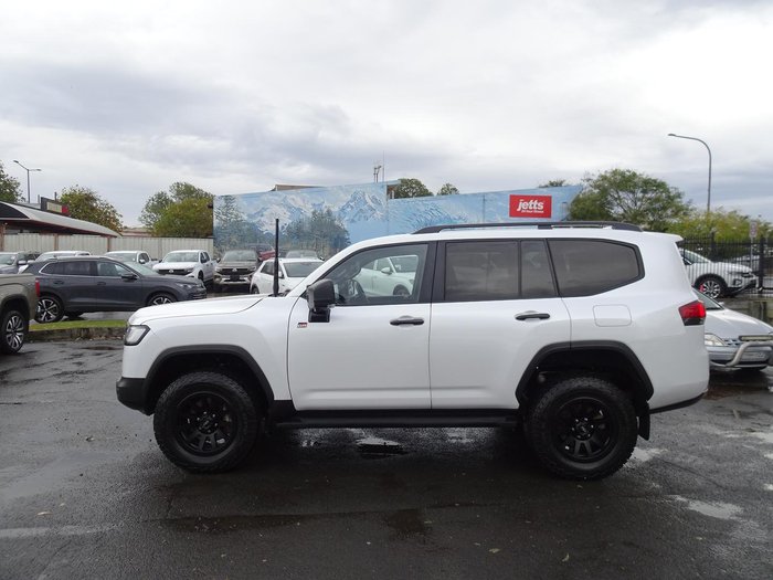 2021 Toyota Landcruiser GR Sport FJA300R 4X4 Dual Range Arctic White