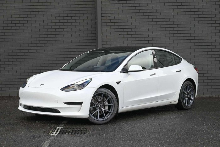 2022 Tesla Model 3 Rear-Wheel Drive