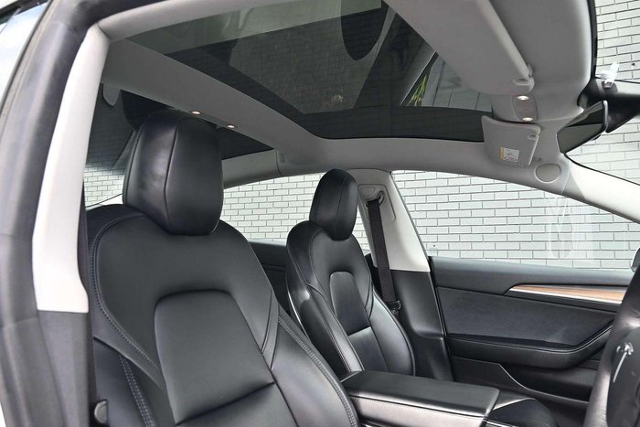 2022 Tesla Model 3 Rear-Wheel Drive
