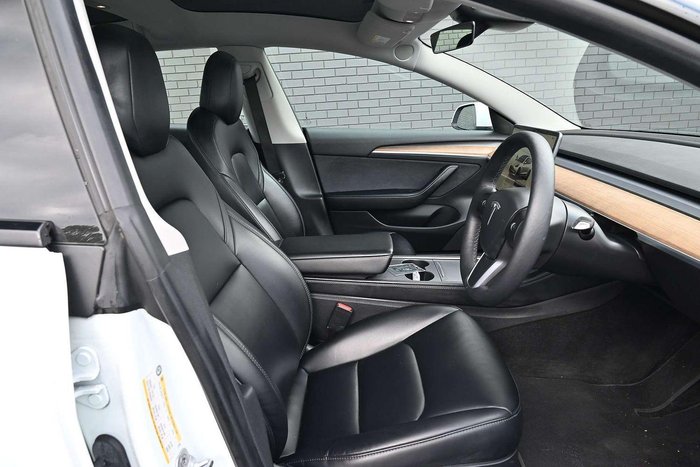 2022 Tesla Model 3 Rear-Wheel Drive
