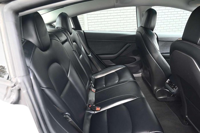 2022 Tesla Model 3 Rear-Wheel Drive