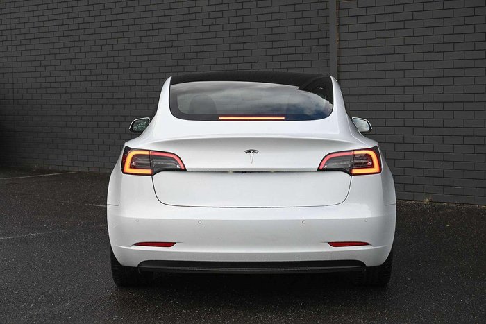 2022 Tesla Model 3 Rear-Wheel Drive