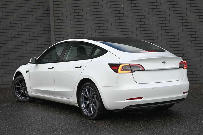 2022 Tesla Model 3 Rear-Wheel Drive