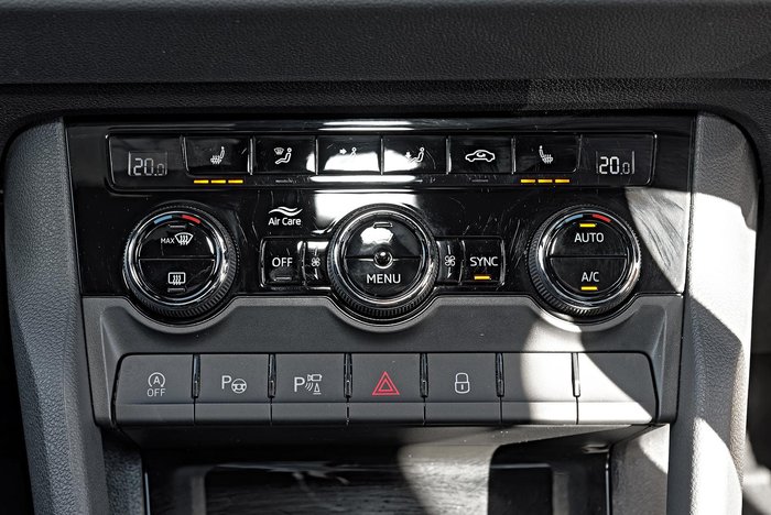 2025 SKODA Karoq 140TSI Sportline