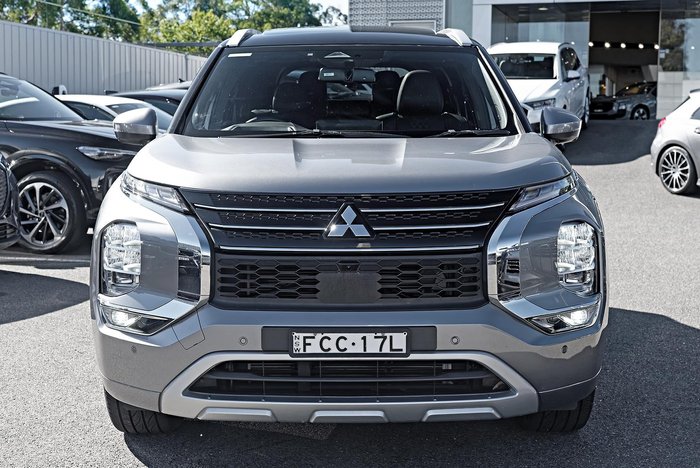 2023 Mitsubishi Outlander Exceed Tourer