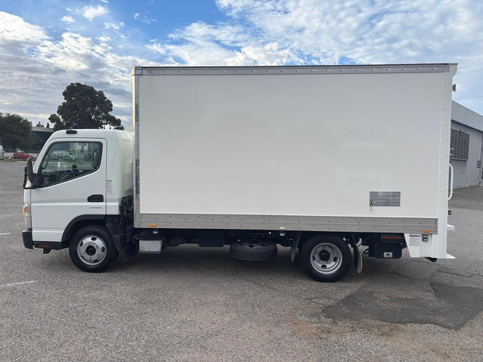 2021 Fuso Canter 515 White