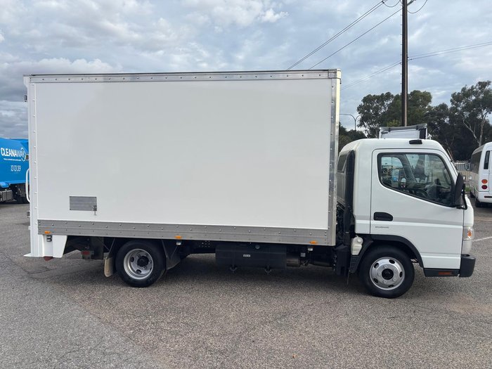 2021 Fuso Canter 515 White