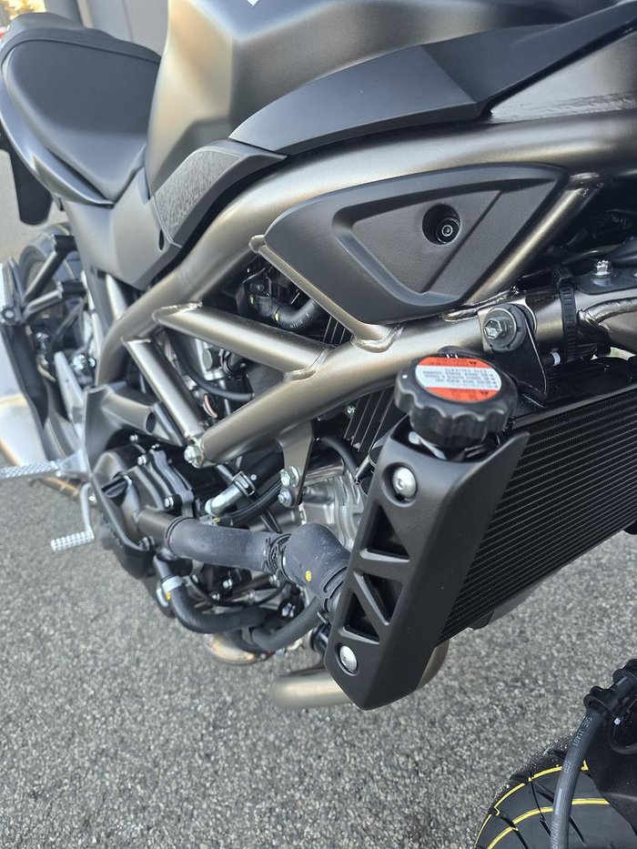 2025 Suzuki SV650 LAMS ABS (SV650UA) SV