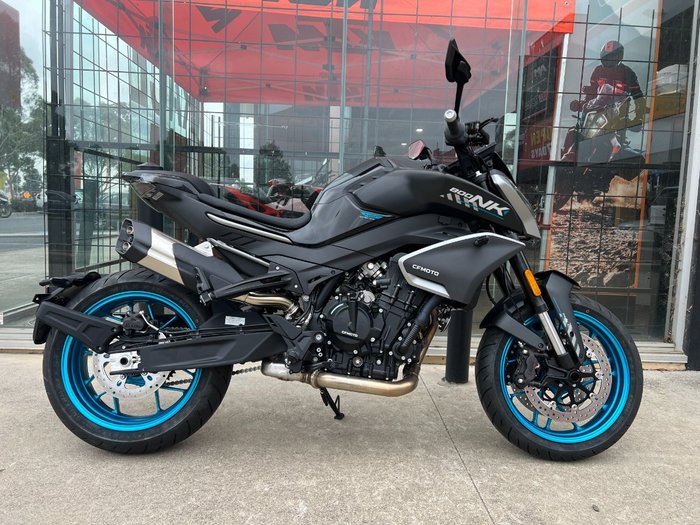 2025 CFMOTO NK ADVANCE NEBULA BLACK