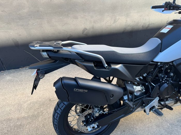 2026 CFMOTO 2026 CF MOTO 1000CC 1000MT-X Aerolite Grey