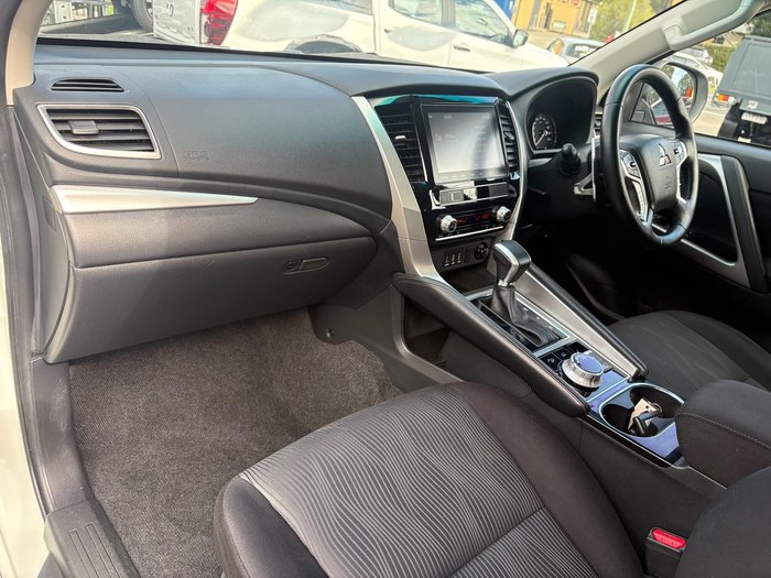2021 Mitsubishi Pajero Sport GLX