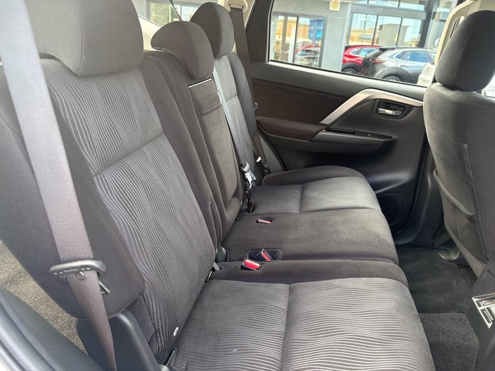 2021 Mitsubishi Pajero Sport GLX