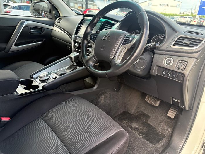 2021 Mitsubishi Pajero Sport GLX