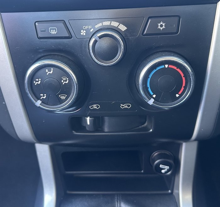 2013 Isuzu D-MAX LS-U