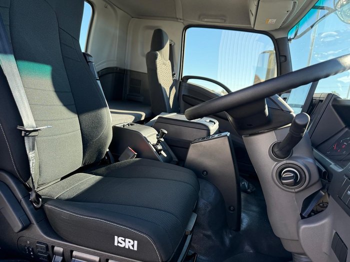 2026 Isuzu F Series FVR 170-300 AT R47