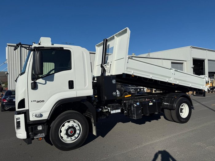 2026 Isuzu F Series FVR 170-300 AT R47