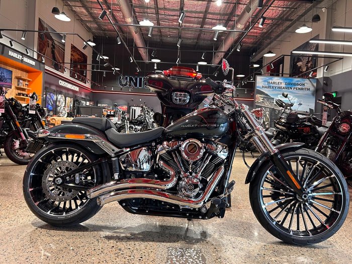 Harley-Davidson Breakout 117 (FXBR) Softail