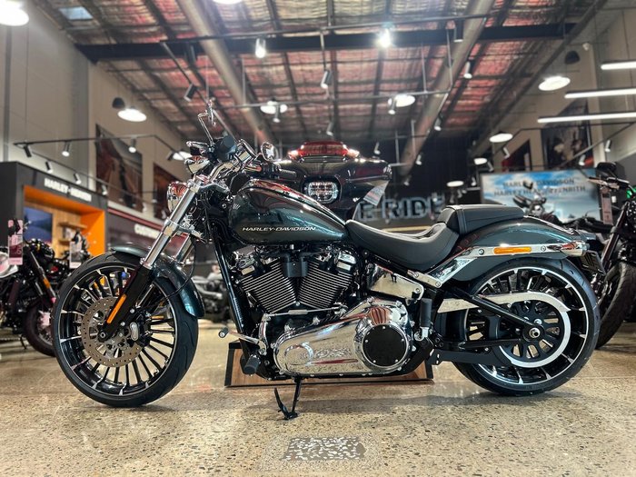 Harley-Davidson Breakout 117 (FXBR) Softail