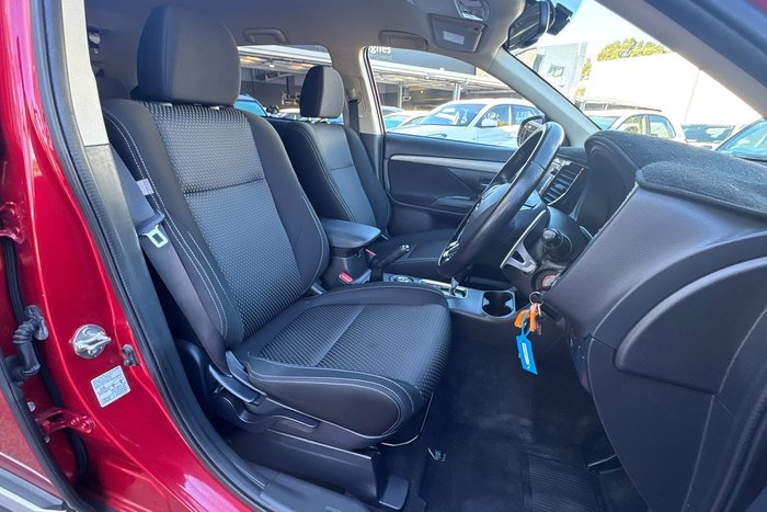 2016 Mitsubishi Outlander XLS