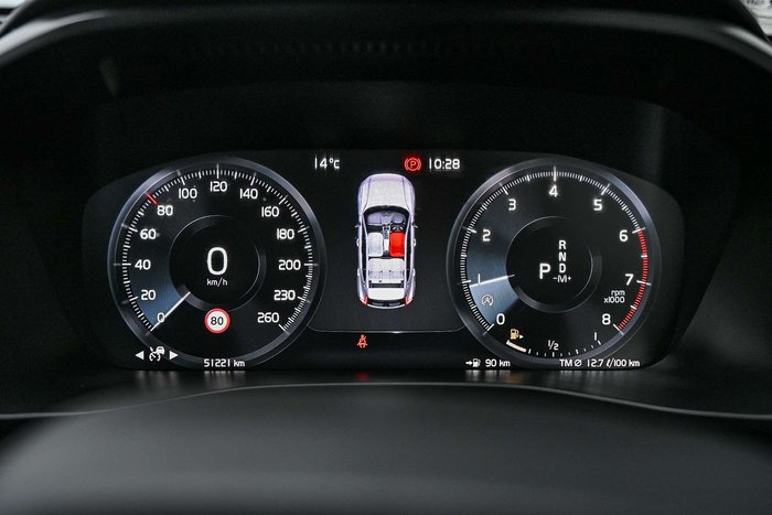 2020 Volvo XC40 T5 R-Design