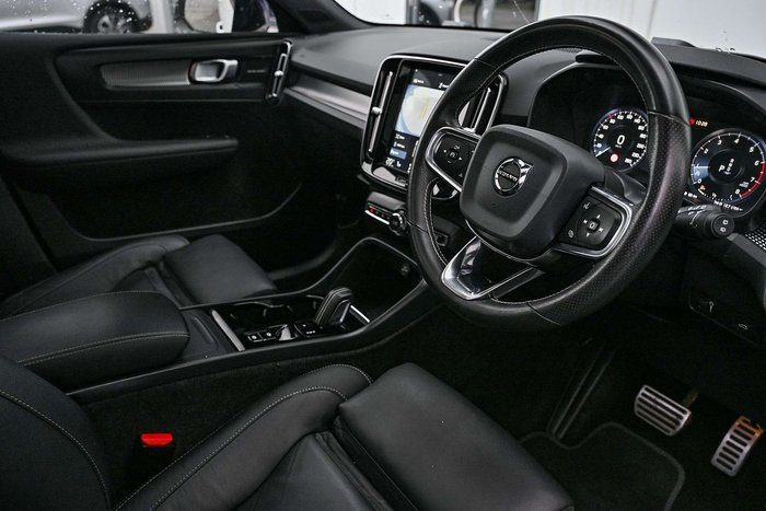 2020 Volvo XC40 T5 R-Design