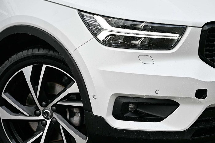 2020 Volvo XC40 T5 R-Design