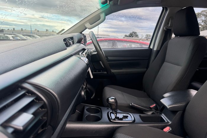 2016 Toyota Hilux Workmate