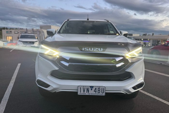 2022 Isuzu MU-X LS-T