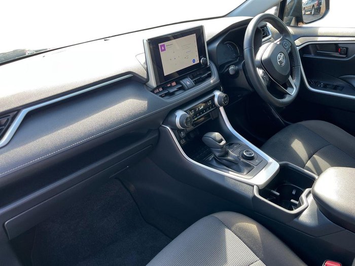 2024 Toyota RAV4 GX