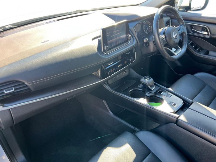 2024 Nissan X-TRAIL ST-L