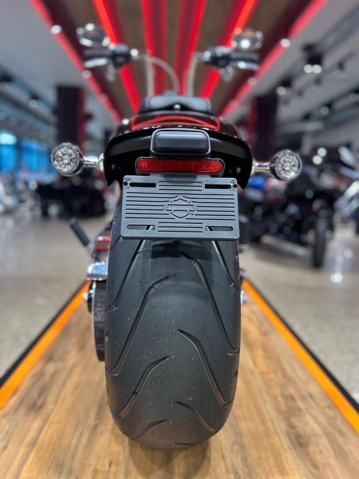 2025 Harley-Davidson Breakout 117 (FXBR) Softail Black