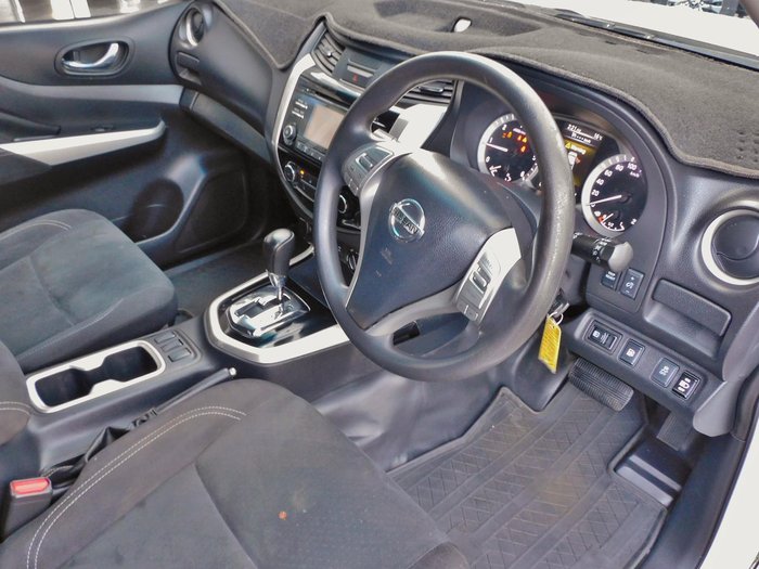 2017 Nissan Navara SL