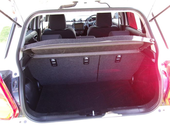 2019 Suzuki Swift GL Navigator