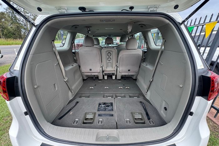 2018 Kia Carnival S YP MY19 White