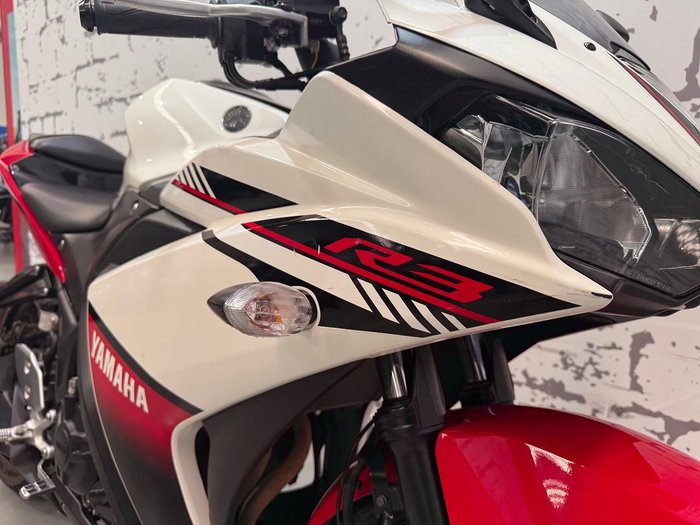 2016 Yamaha YZF-R3 R3 White
