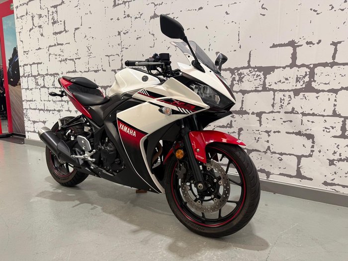2016 Yamaha YZF-R3 R3 White