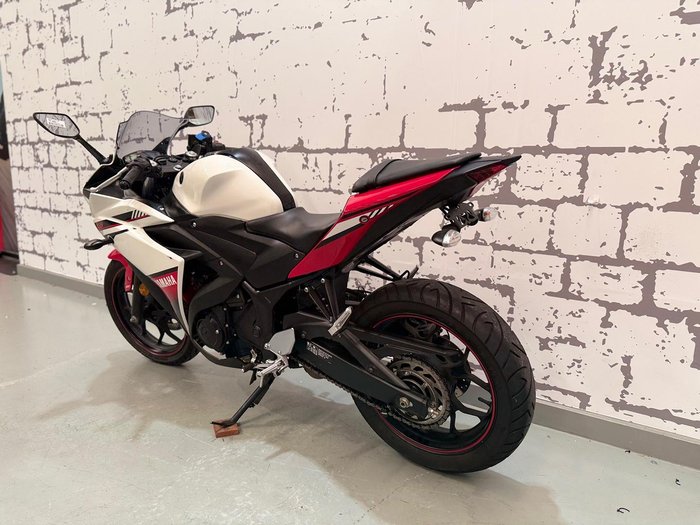 2016 Yamaha YZF-R3 R3 White
