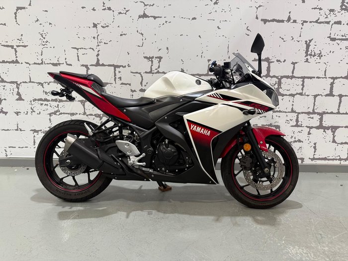 2016 Yamaha YZF-R3 R3 White