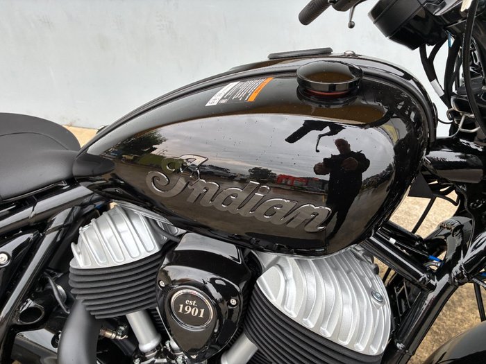 2026 Indian CHIEF VINTAGE BLACK METALLIC