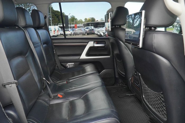 2015 Toyota Landcruiser VX